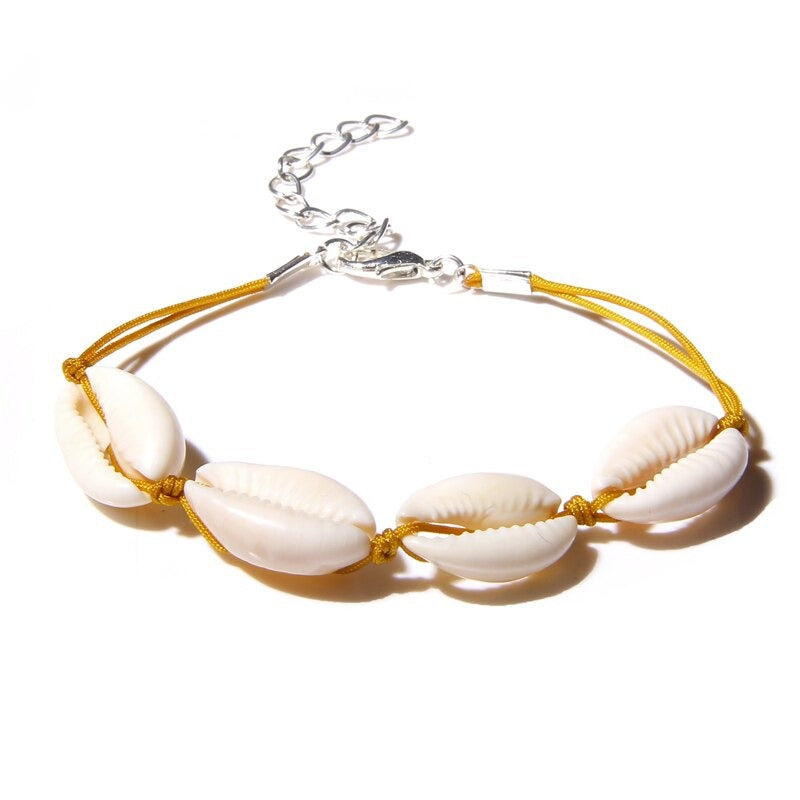 Close-fitting Shell Necklace